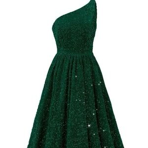 Elegant Green One-Shoulder Dress